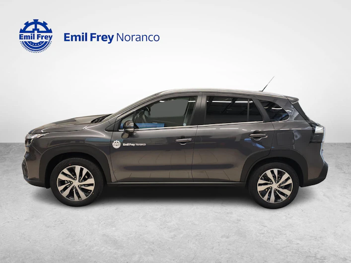 Fahrzeugbild SUZUKI S-CROSS