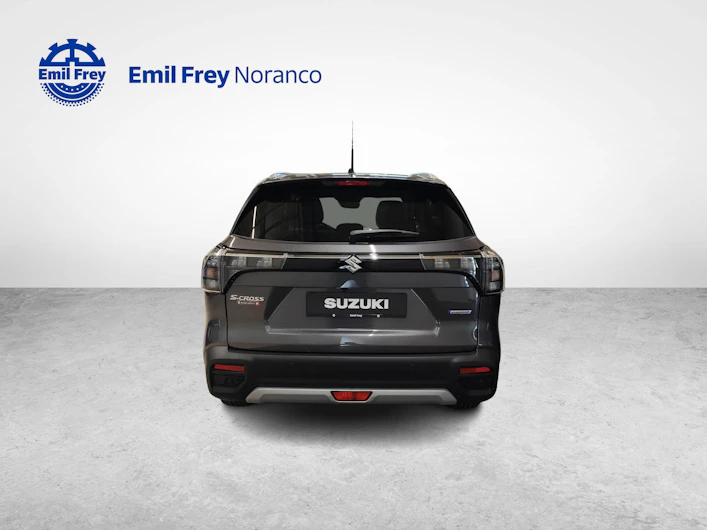 Fahrzeugbild SUZUKI S-CROSS