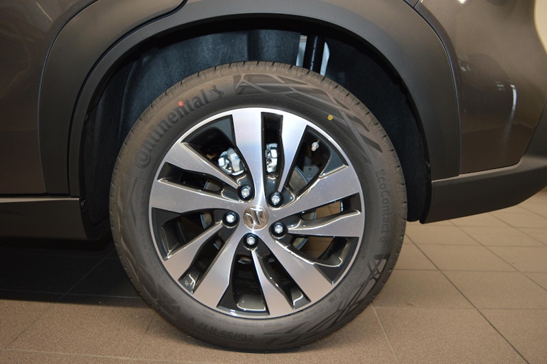 Vehicle image SUZUKI S-CROSS