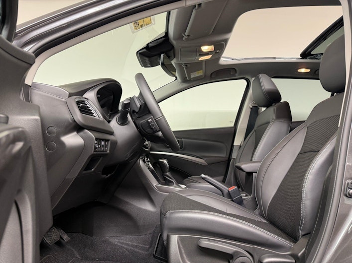 Vehicle image SUZUKI S-CROSS