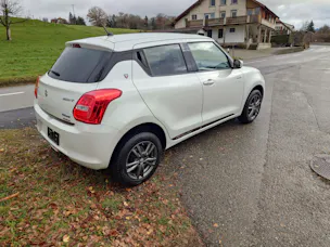 Suzuki Swift 1.2 Piz Sulai Top Hybrid 4x4
