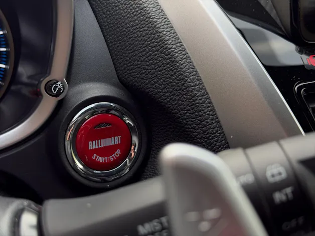 Mitsubishi Eclipse Cross 2.4 PHEV Ralliart 4x4