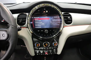image du véhicule MINI Mini F55 2.0i Cooper S SDKG