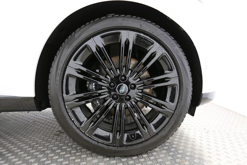 Vehicle image LAND ROVER RANGE ROVER