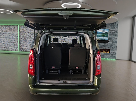 Vehicle image 20 Vehicle image 20