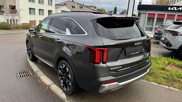 Vehicle image 6 Vehicle image 6