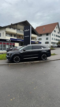 First vehicle image First vehicle image