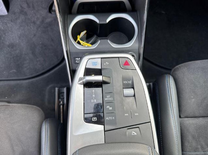 Fahrzeugbild BMW iX1