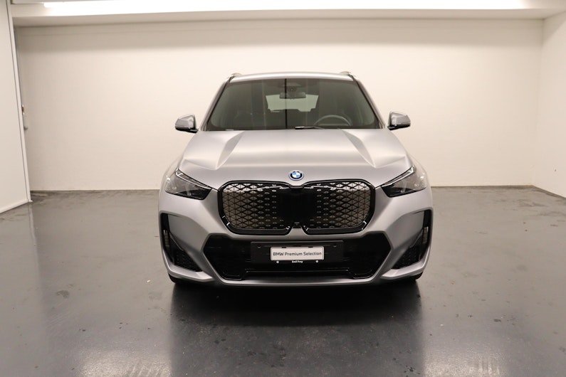 Vehicle image BMW iX1