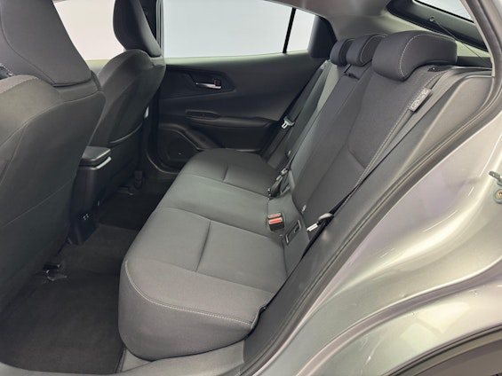 Vehicle image 9 Vehicle image 9