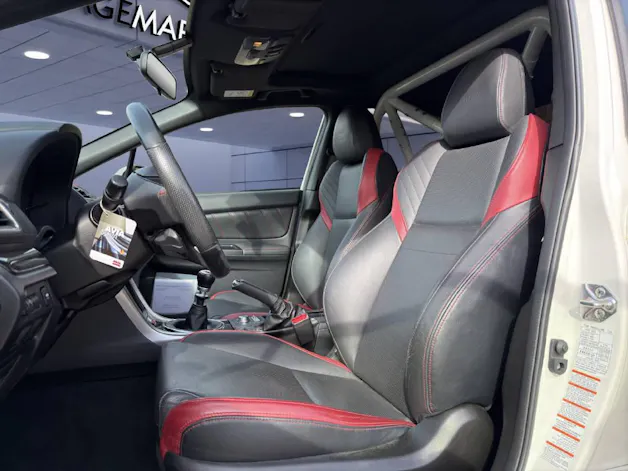 Subaru WRX STI 2.5 T Luxury