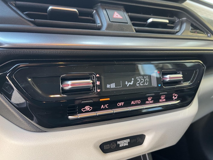 Vehicle image SUZUKI SWIFT