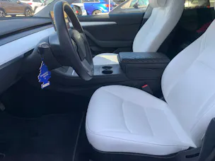Tesla Model 3 Long Range D