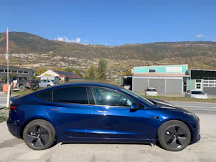 Tesla Model 3 Long Range D