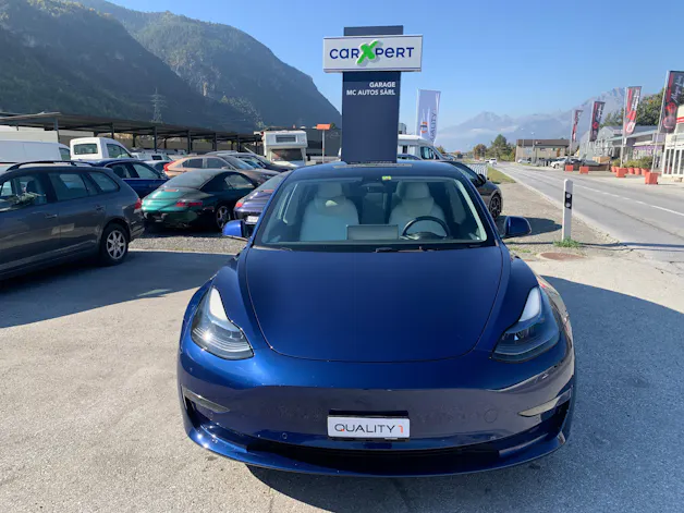 Tesla Model 3 Long Range D
