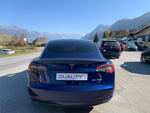 Tesla Model 3 Long Range D