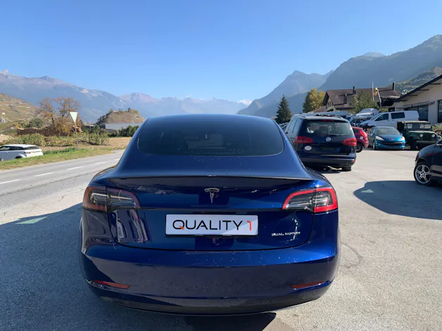Tesla Model 3 Long Range D