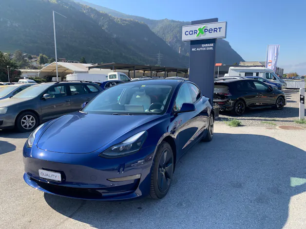 Tesla Model 3 Long Range D