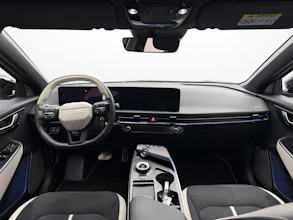 https://vehicle.imgix.net/4055037/92bf17fe-470b-4941-9733-b5297531ad66.jpg
