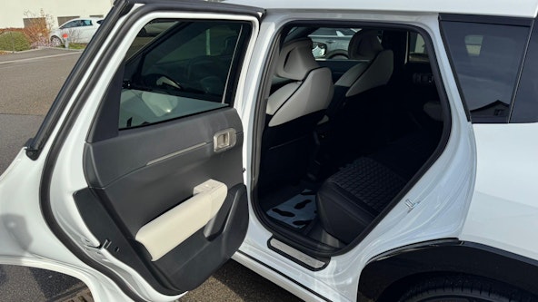 Vehicle image 11 Vehicle image 11