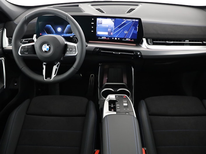 Vehicle image BMW X1