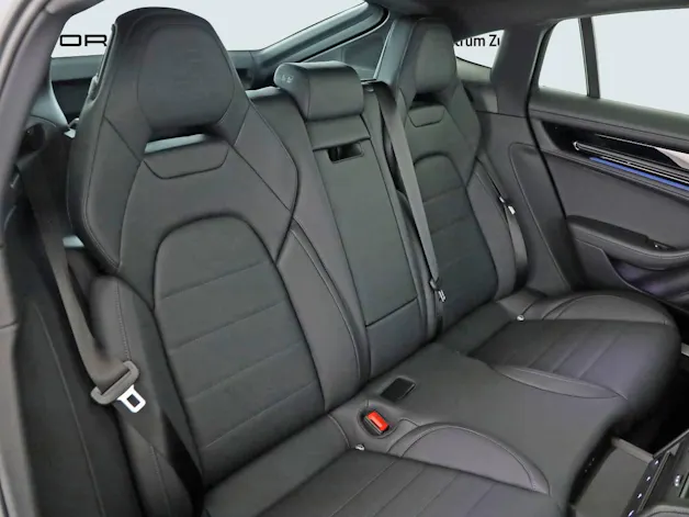 Porsche Panamera 4 E-Hybrid