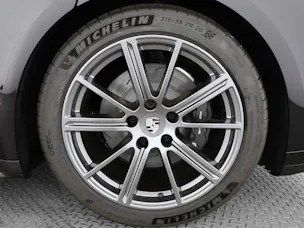 Porsche Panamera 4 E-Hybrid