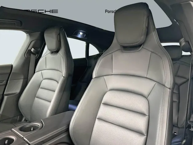 Porsche Taycan 4 Cross Turismo