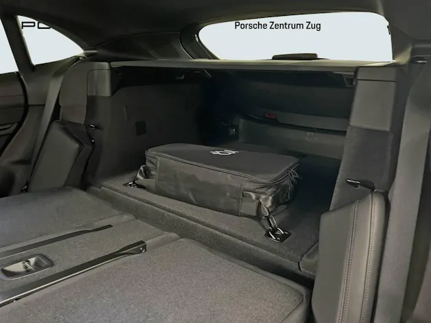 Porsche Taycan 4 Cross Turismo