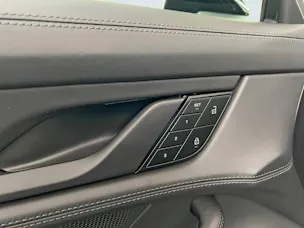 Porsche Taycan 4 Cross Turismo
