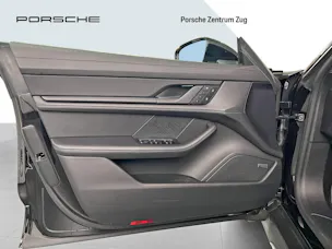 Porsche Taycan 4 Cross Turismo