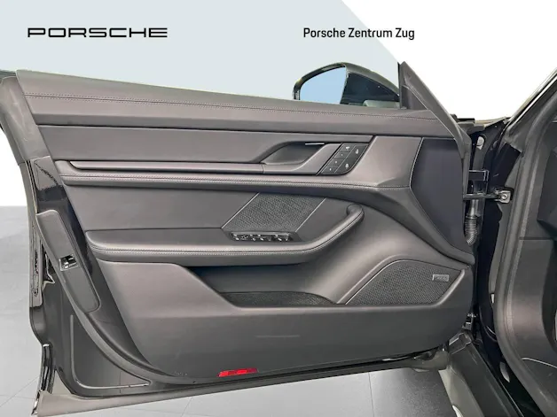 Porsche Taycan 4 Cross Turismo
