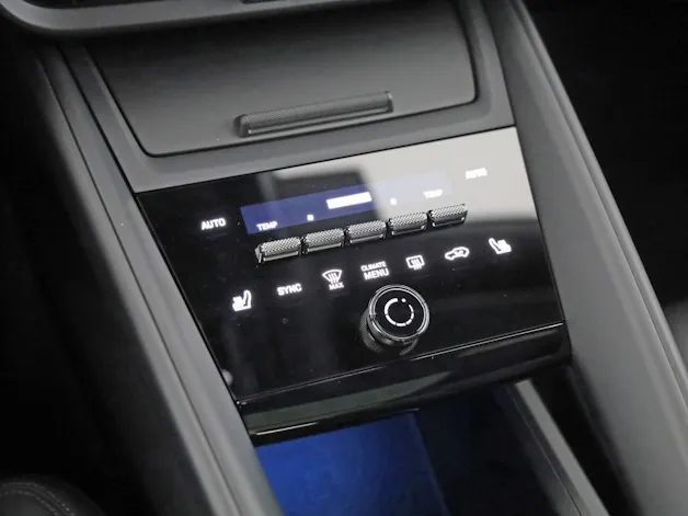 Porsche Macan 4