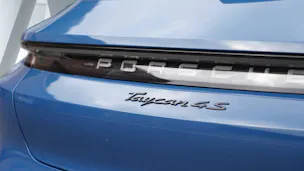 Porsche Taycan 4S Cross Turismo