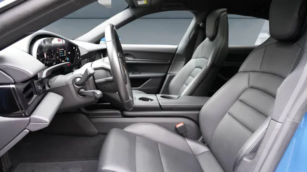 Porsche Taycan 4S Cross Turismo