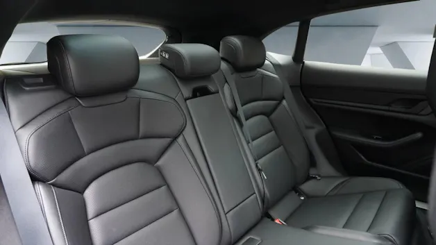 Porsche Taycan 4S Cross Turismo