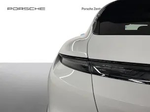 Porsche Taycan 4S Cross Turismo