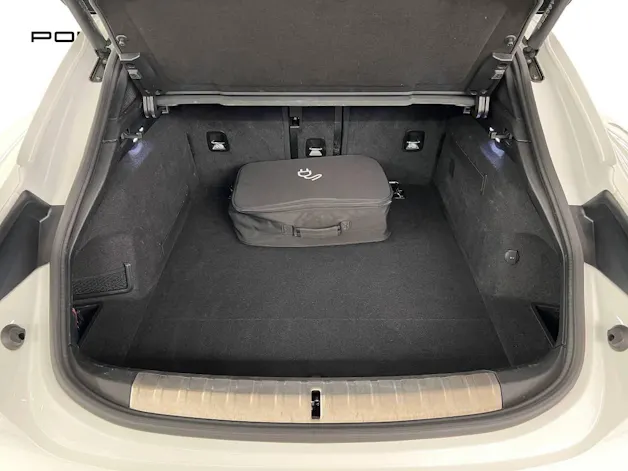 Porsche Taycan 4S Cross Turismo