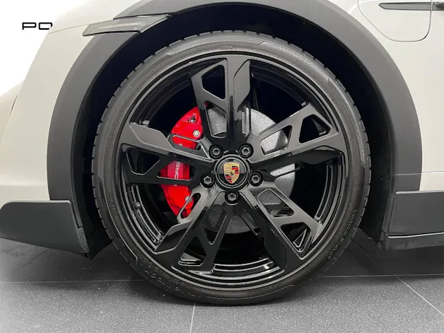 Porsche Taycan 4S Cross Turismo