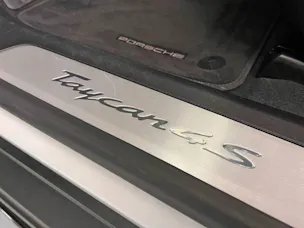 Porsche Taycan 4S Cross Turismo