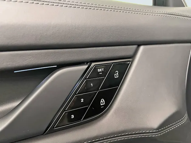 Porsche Taycan 4S Cross Turismo