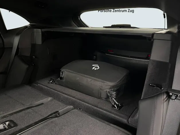Porsche Taycan 4S Cross Turismo