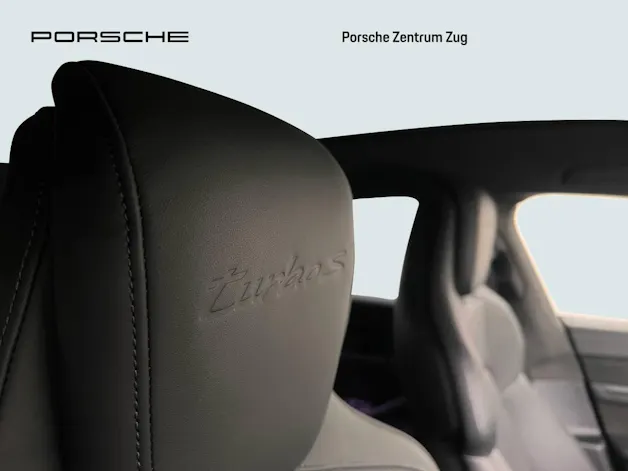 Porsche Taycan Turbo S Cross Turismo