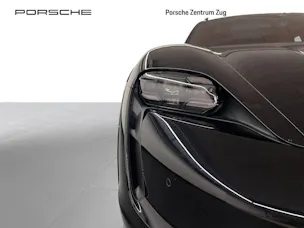 Porsche Taycan Turbo S Cross Turismo