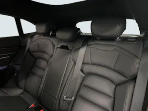 Porsche Taycan Turbo S Cross Turismo