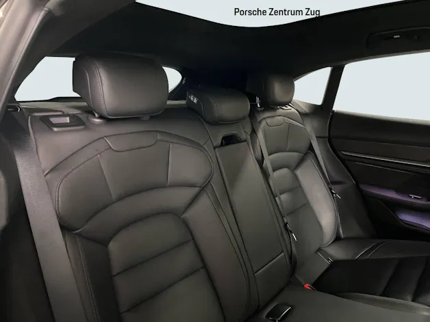 Porsche Taycan Turbo S Cross Turismo