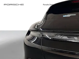 Porsche Taycan Turbo S Cross Turismo