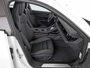Porsche Taycan 4S Cross Turismo