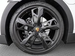 Porsche Taycan 4S Cross Turismo