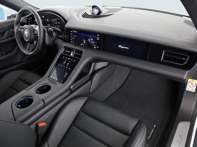 Porsche Taycan 4S Cross Turismo
